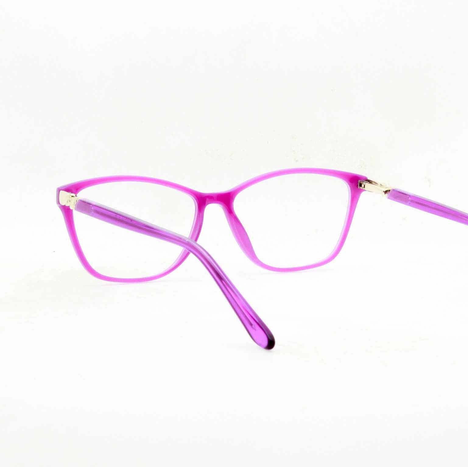 #color_C#504852