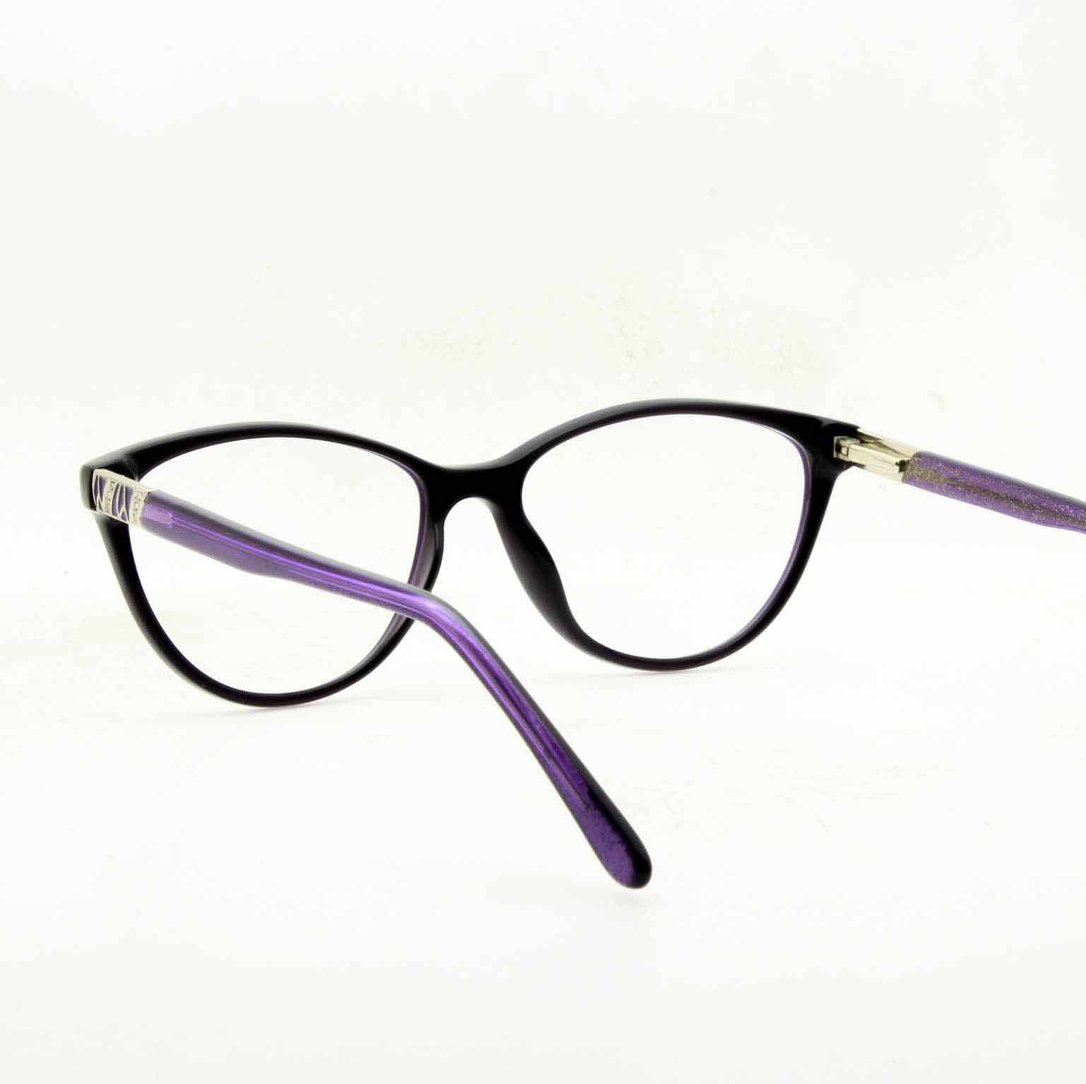 #color_C#504852