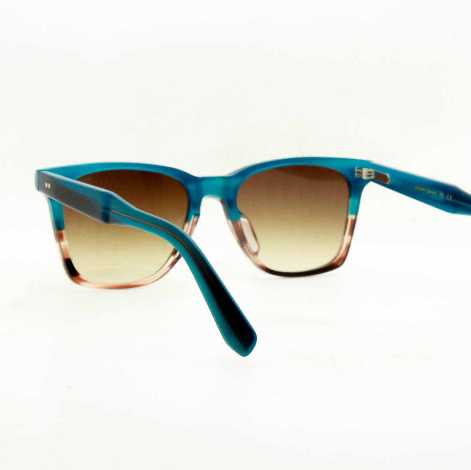 #color_C#463541